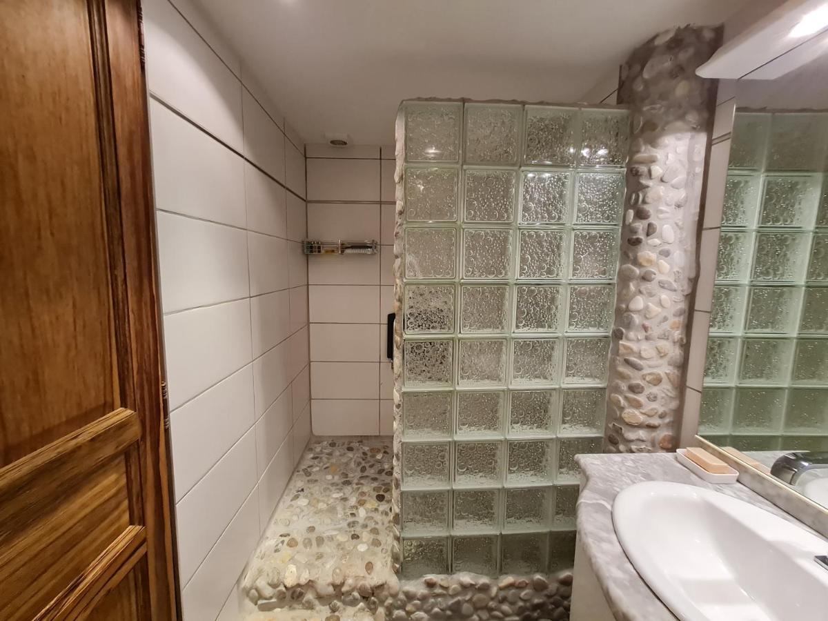 Bel Appartement Renove, Avec Terrasse Et Piscine 拉克鲁瓦瓦尔梅 外观 照片