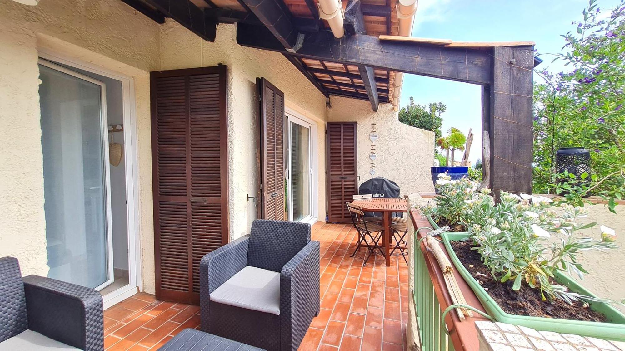 Bel Appartement Renove, Avec Terrasse Et Piscine 拉克鲁瓦瓦尔梅 外观 照片
