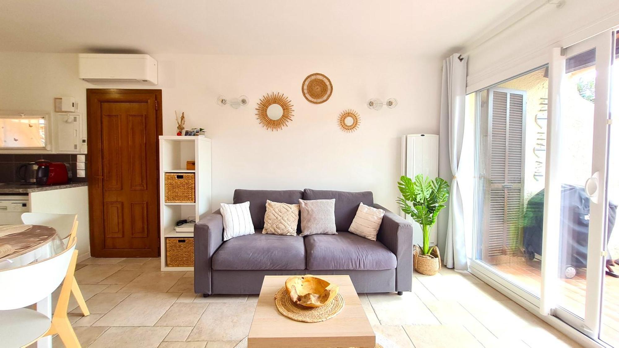 Bel Appartement Renove, Avec Terrasse Et Piscine 拉克鲁瓦瓦尔梅 外观 照片