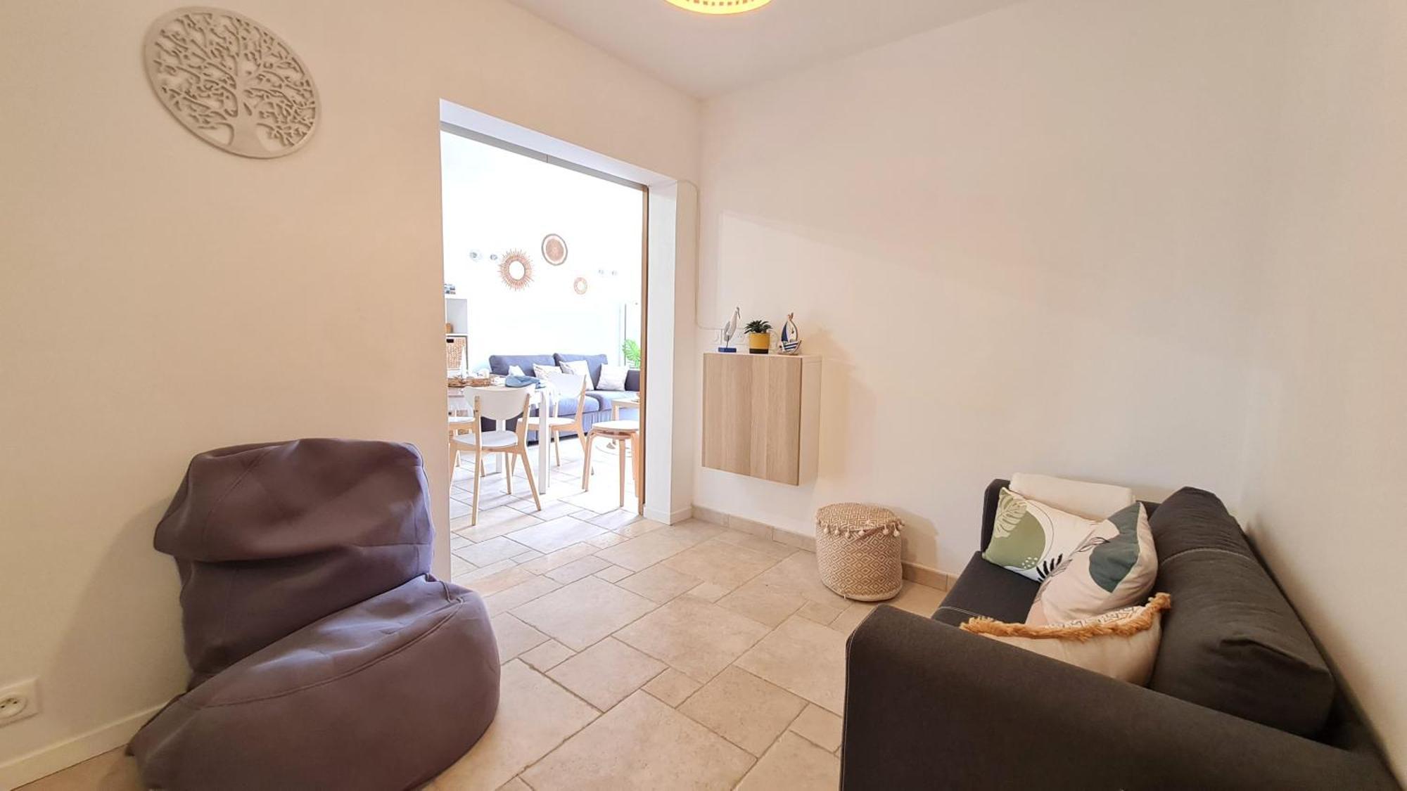 Bel Appartement Renove, Avec Terrasse Et Piscine 拉克鲁瓦瓦尔梅 外观 照片